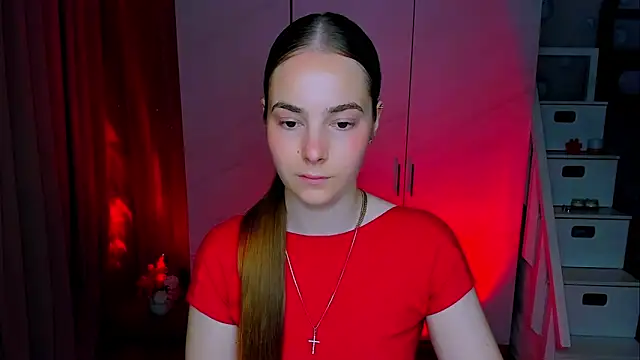 Snapshot of Maddy_Wood_ chatting on 4, 6, 2026 Maddy Wood online show from 4, 6, 2026
