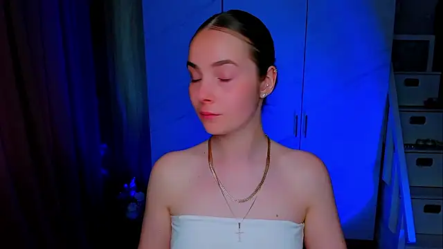 Snapshot of Maddy_Wood_ chatting on 10, 6, 2026 Maddy Wood online show from 10, 6, 2026
