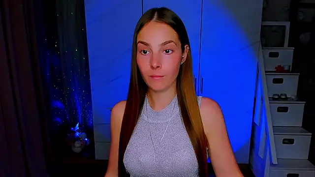 Maddy Wood  online show from 22, 7, 2026