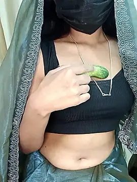 Cutie babes01 online show from 27, 2, 2026