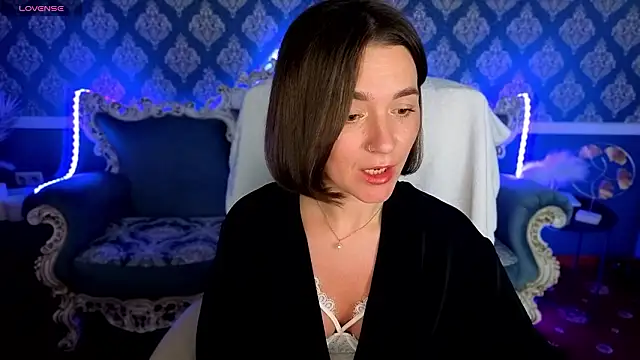 Snapshot of GracefulMichelle chatting on 8, 3, 2026 GracefulMichelle online show from 8, 3, 2026