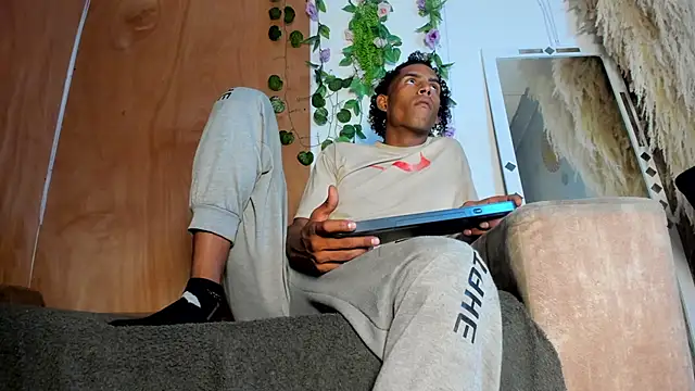 Ethan Blazes online show from 7, 3, 2026