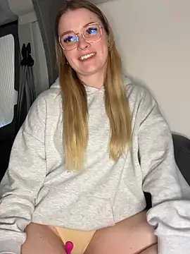 melanieTesss online show from 23, 2, 2026