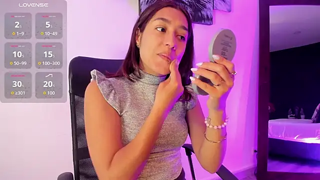 Mia Iron online show from 10, 6, 2026