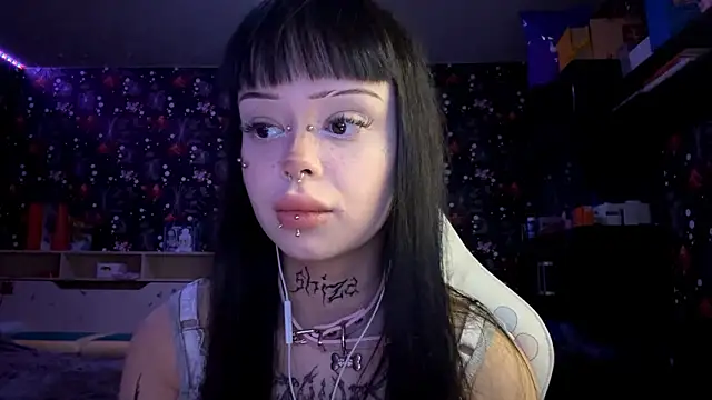 Luna Sohotti online show from 23, 2, 2026