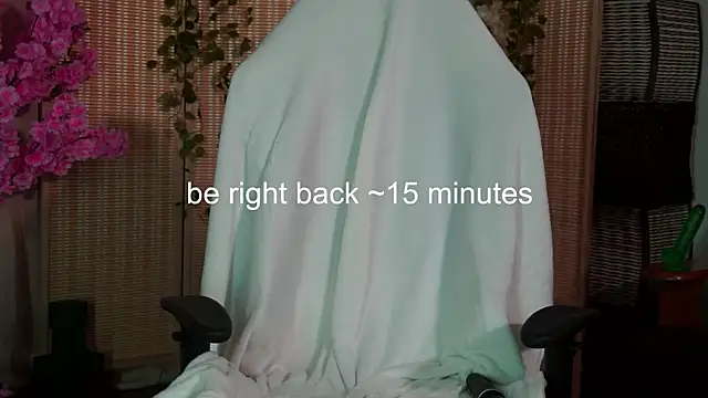 IzabellaOnes online show from 2, 3, 2026