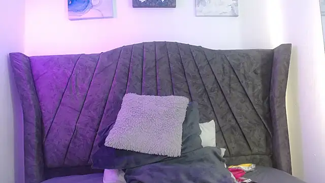 Annita sex69 online show from 25, 4, 2026