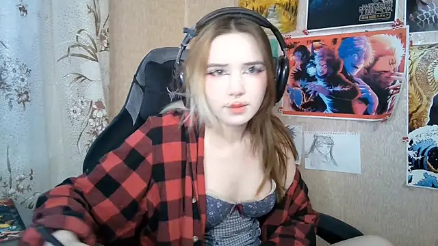 MilaTyan online show from 25, 4, 2026