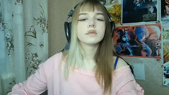 MilaTyan online show from 4, 6, 2026