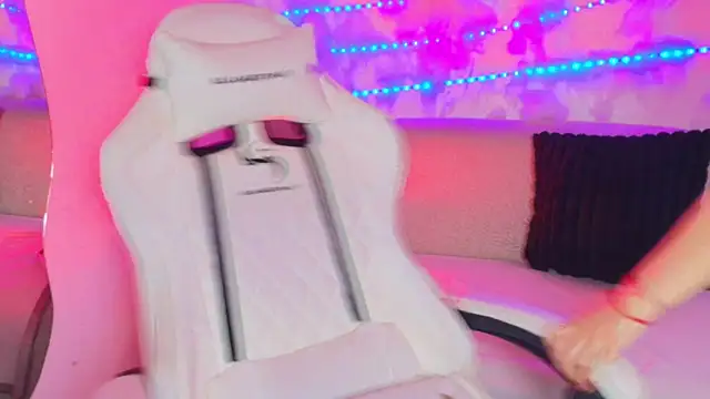 Niicky Sweet online show from 7, 3, 2026