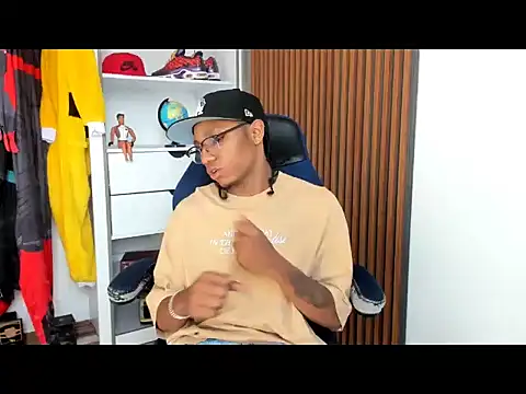 yandi hot online show from 26, 2, 2026