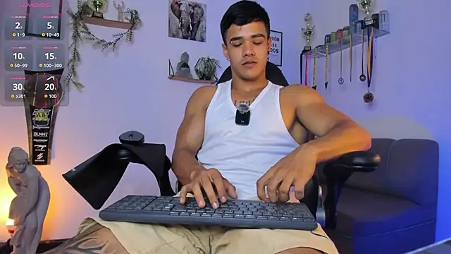 Snapshot of Rob_zaens33 chatting on 16, 7, 2026 Rob zaens33 online show from 16, 7, 2026