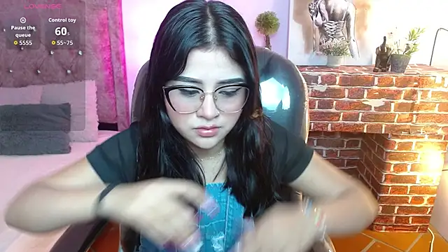 mila quin online show from 18, 4, 2026