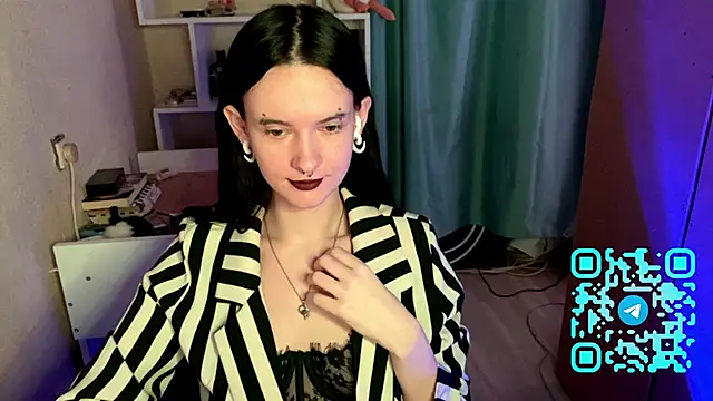 MabelDefina online show from 19, 4, 2026