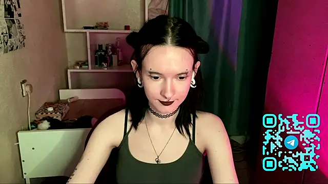 MabelDefina online show from 25, 4, 2026