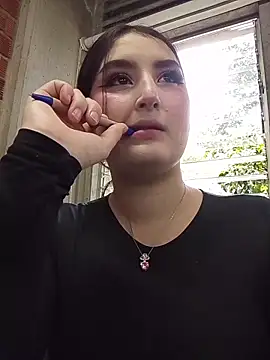 zoe moon   online show from 28, 3, 2026