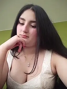 zoe moon   online show from 21, 4, 2026