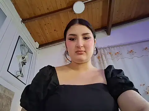 zoe moon   online show from 13, 6, 2026