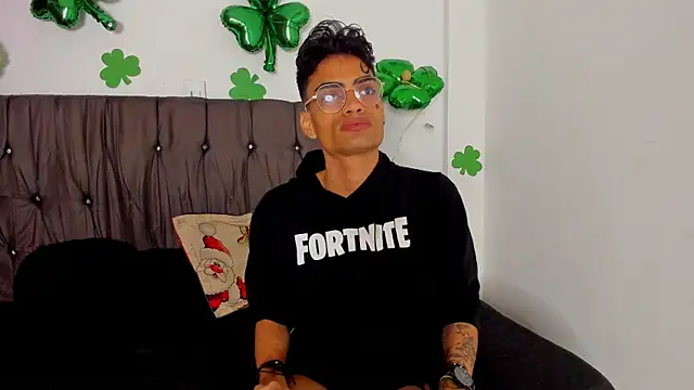 Gay Red Room online show from 18, 4, 2026