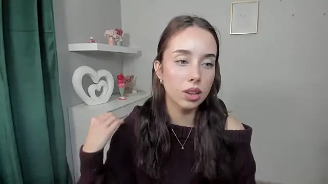 Snapshot of AdeleSolo chatting on 5, 5, 2026 AdeleSolo online show from 5, 5, 2026