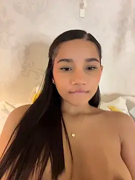 AlessiaVallmont online show from 30, 4, 2026