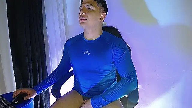 Snapshot of Uriel_Ray_ chatting on 13, 3, 2026 Uriel Ray online show from 13, 3, 2026