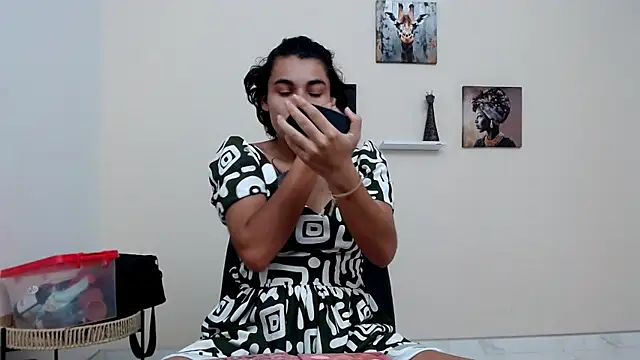 skinnysexy18 online show from 26, 4, 2026