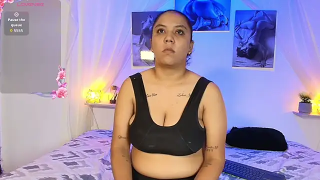 DinokoAndKimcyci online show from 23, 4, 2026