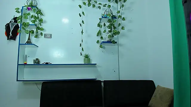 luna sex hot  online show from 27, 2, 2026