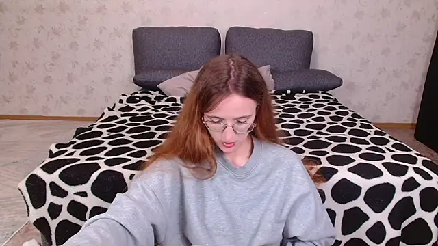 Snapshot of miay_here_ chatting on 28, 5, 2026 miay here online show from 28, 5, 2026