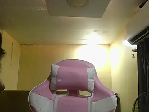 Luna Moonfang online show from 14, 4, 2026