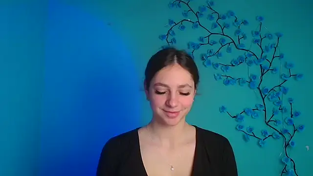 KissMeJulia online show from 9, 4, 2026
