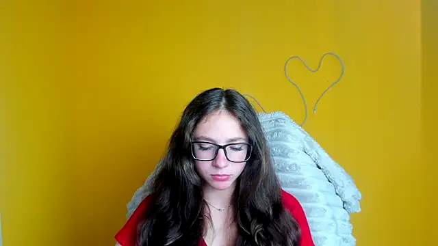 Snapshot of KissMeJulia chatting on 18, 6, 2026 KissMeJulia online show from 18, 6, 2026