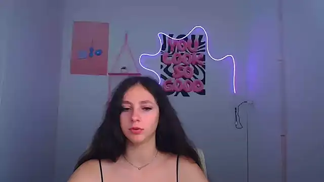 Snapshot of KissMeJulia chatting on 27, 6, 2026 KissMeJulia online show from 27, 6, 2026