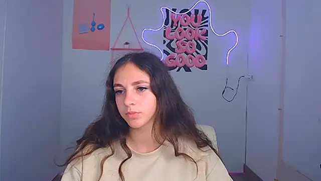 Snapshot of KissMeJulia chatting on 13, 7, 2026 KissMeJulia online show from 13, 7, 2026