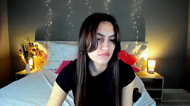 Adele Lanea online show from 22, 4, 2026