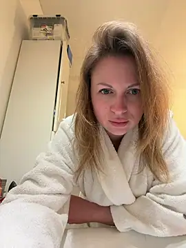 Frenchgirl45 online show from 28, 2, 2026