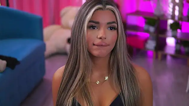 CrisstyBlair online show from 27, 4, 2026