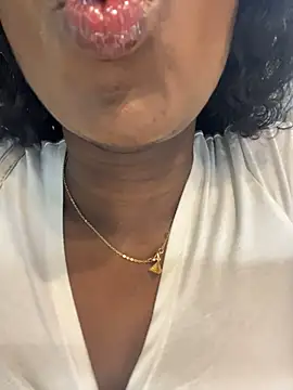 ZarahFerreira online show from 22, 4, 2026