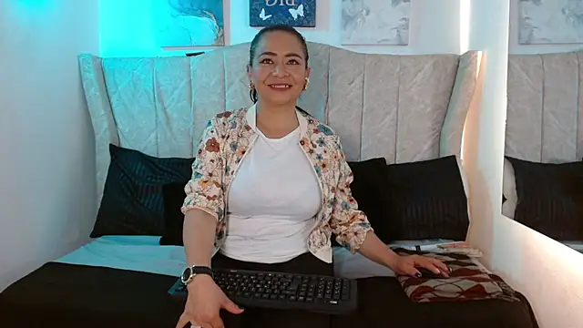 Snapshot of cami_angel69 chatting on 24, 7, 2026 cami angel69 online show from 24, 7, 2026
