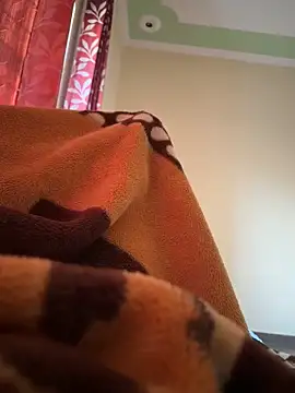 youngboywithcurvymilf online show from 4, 3, 2026