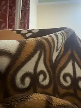 youngboywithcurvymilf online show from 4, 3, 2026