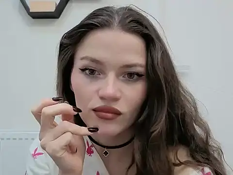 Avelinehowo uwu online show from 26, 3, 2026