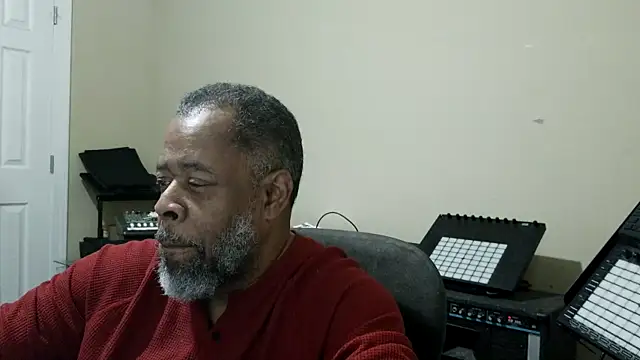 Cleozevo1961 online show from 21, 4, 2026