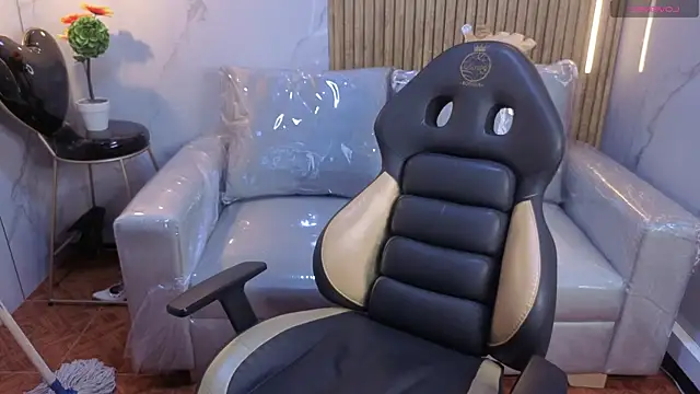 Sweett liia  online show from 21, 4, 2026