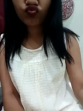 Cute-Manvi online show from 13, 4, 2026