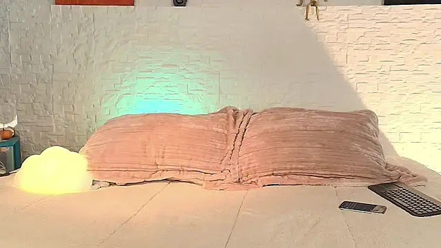 Eliassalvatore  online show from 26, 4, 2026