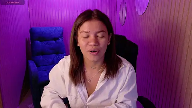 Alessia Monroe  online show from 27, 4, 2026