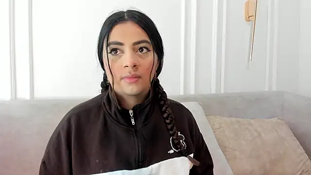 DulceQueen1 online show from 24, 4, 2026