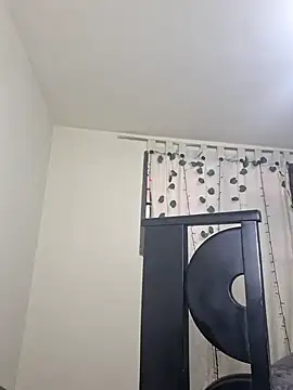 Miiia a online show from 23, 4, 2026